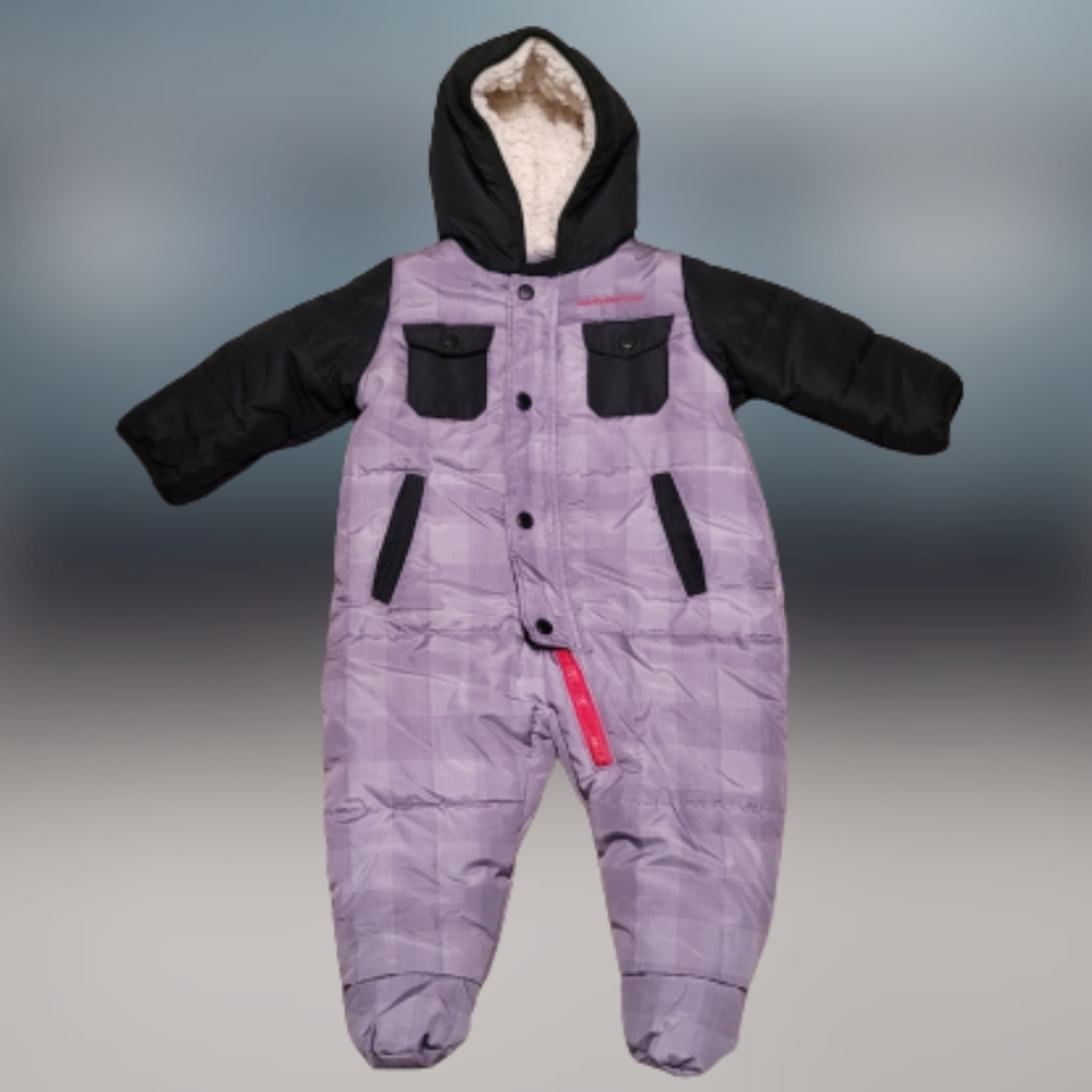 NWOT Weatherproof infant snowsuit, Size 6-9 months